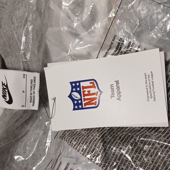 Nike Green Bay Packers Club Crewneck - Picture 6 of 6